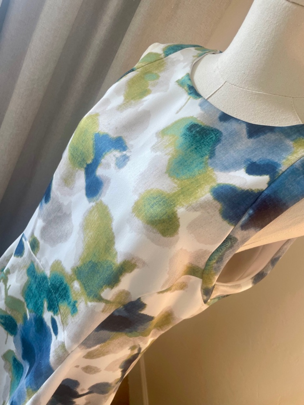 New Sleeveless Floral‎ Watercolor A-Line Dress in Teal & Olive - Picture 3 of 8